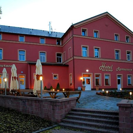 אולומוץ Hotel Senimo מראה חיצוני תמונה