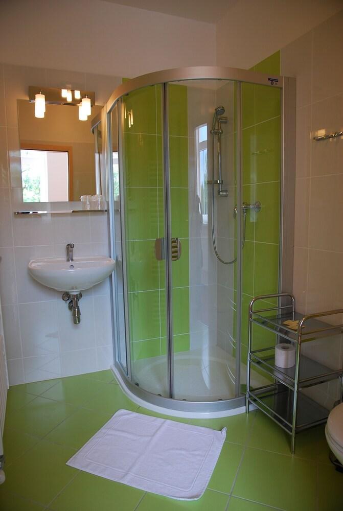 אולומוץ Hotel Senimo מראה חיצוני תמונה