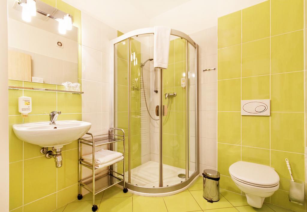 אולומוץ Hotel Senimo חדר תמונה